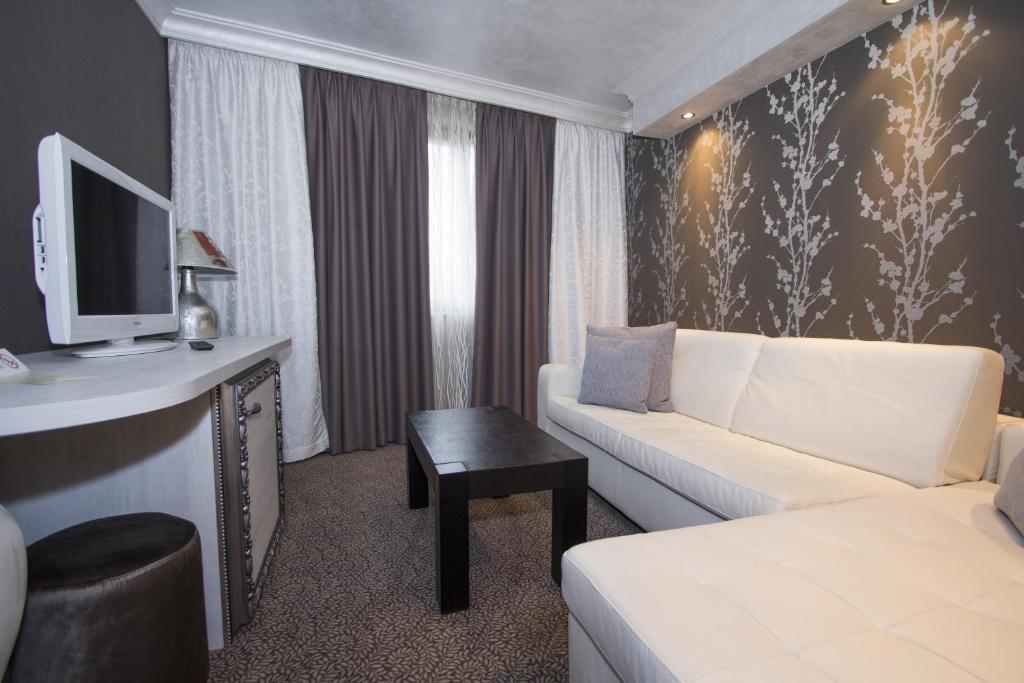 Hotel Talija Баня Лука Стая снимка
