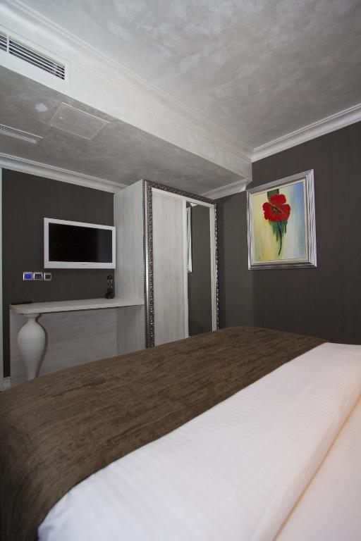 Hotel Talija Баня Лука Екстериор снимка