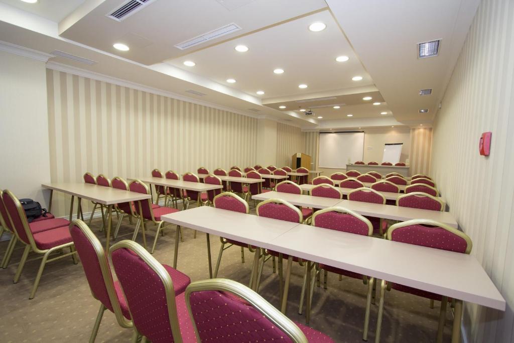 Hotel Talija Баня Лука Екстериор снимка