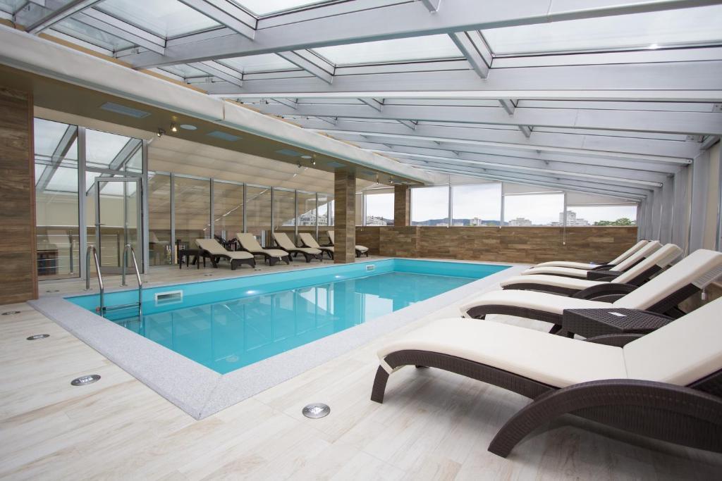 Hotel Talija Баня Лука Екстериор снимка