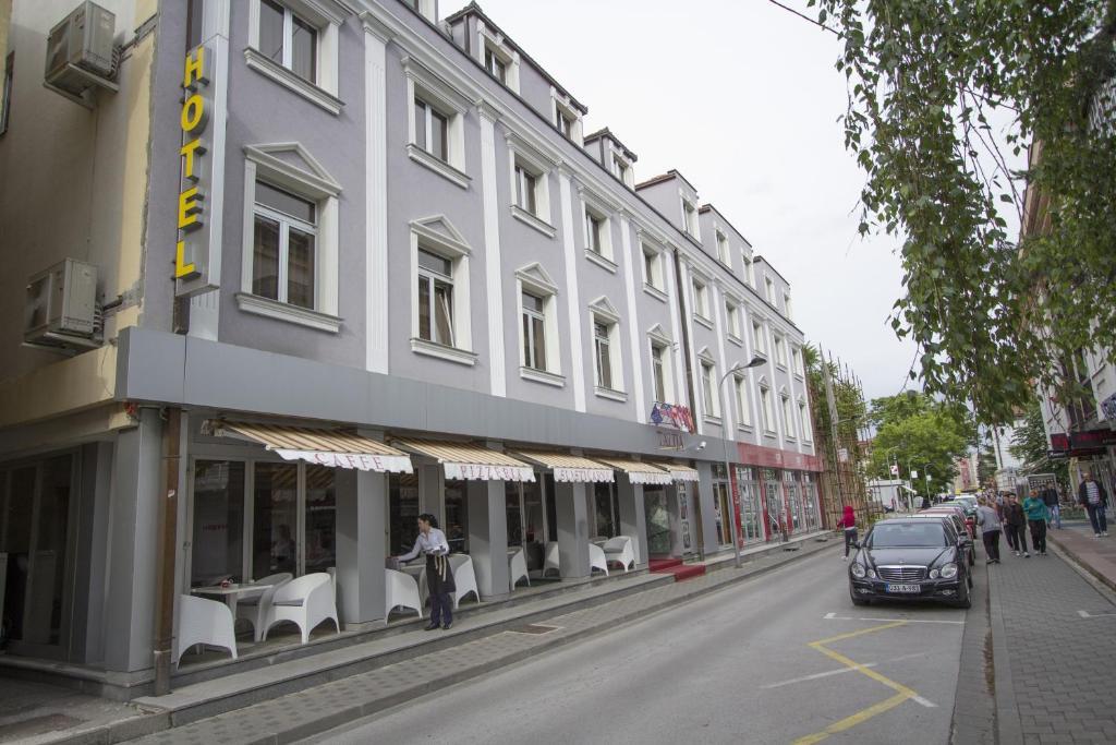 Hotel Talija Баня Лука Екстериор снимка
