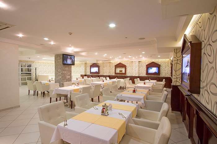 Hotel Talija Баня Лука Ресторант снимка