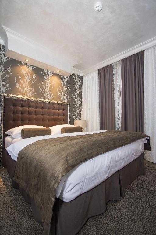 Hotel Talija Баня Лука Екстериор снимка
